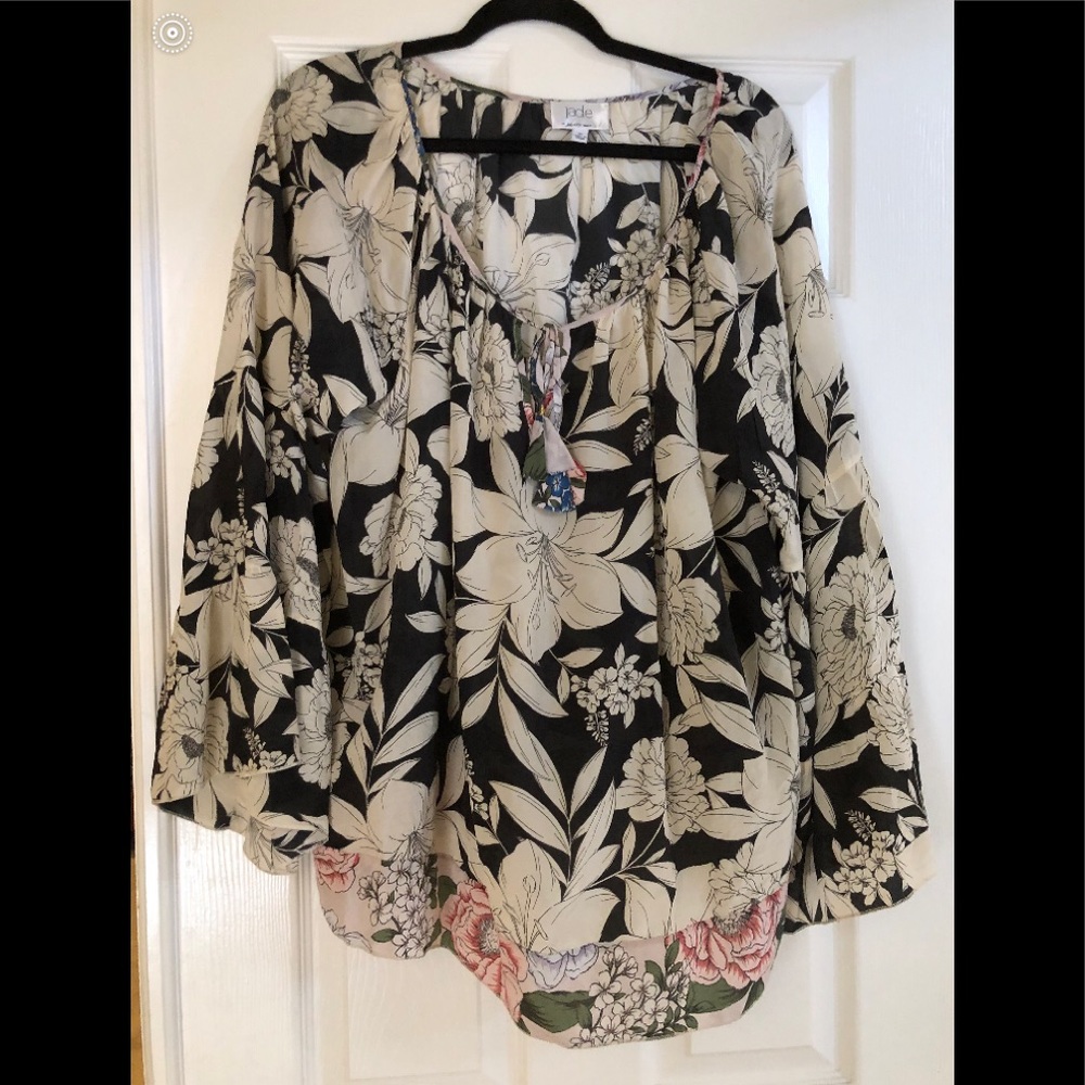 Beautiful peasant blouse with tie front detailing